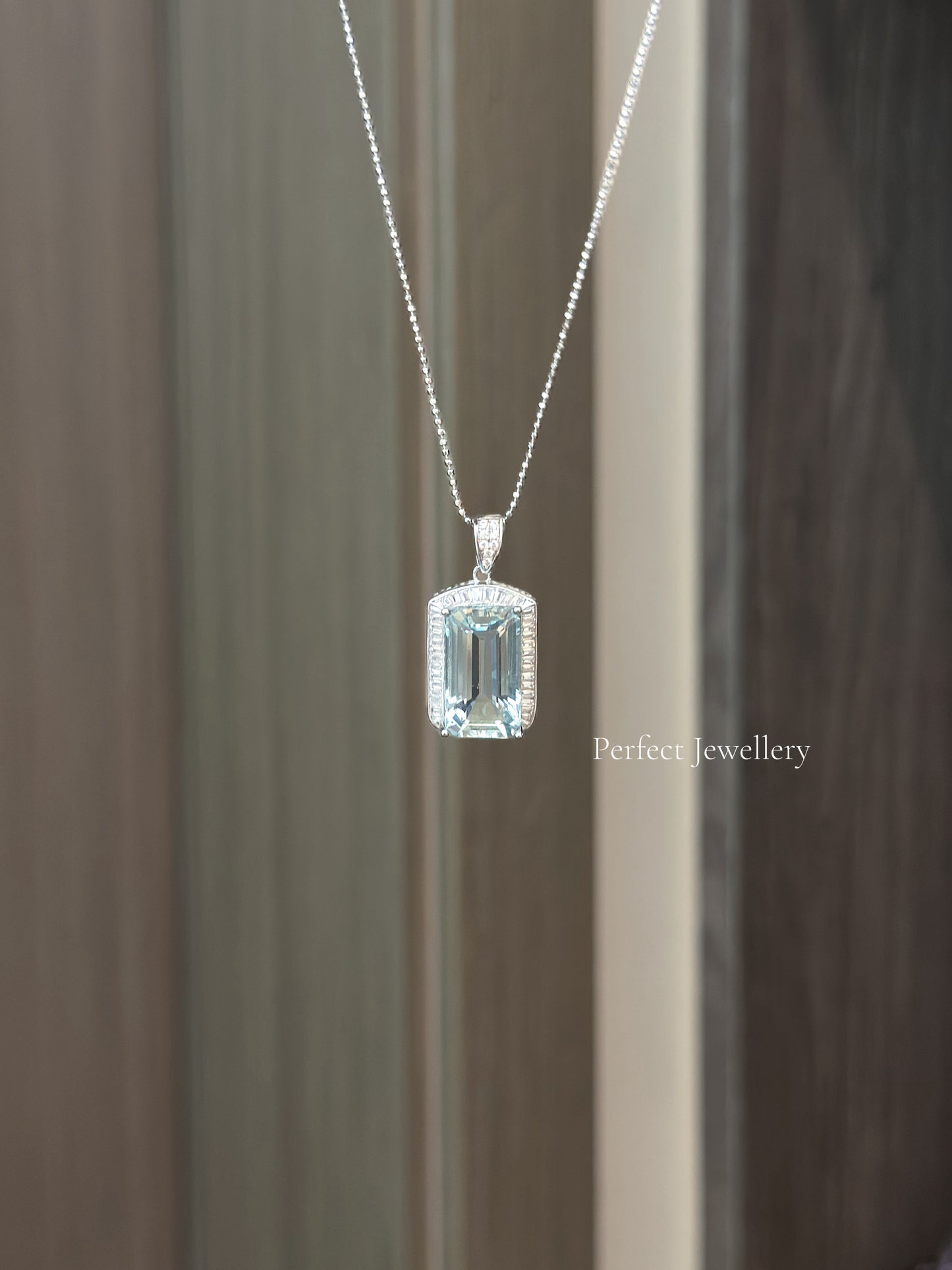 8ct 海藍寶吊墜