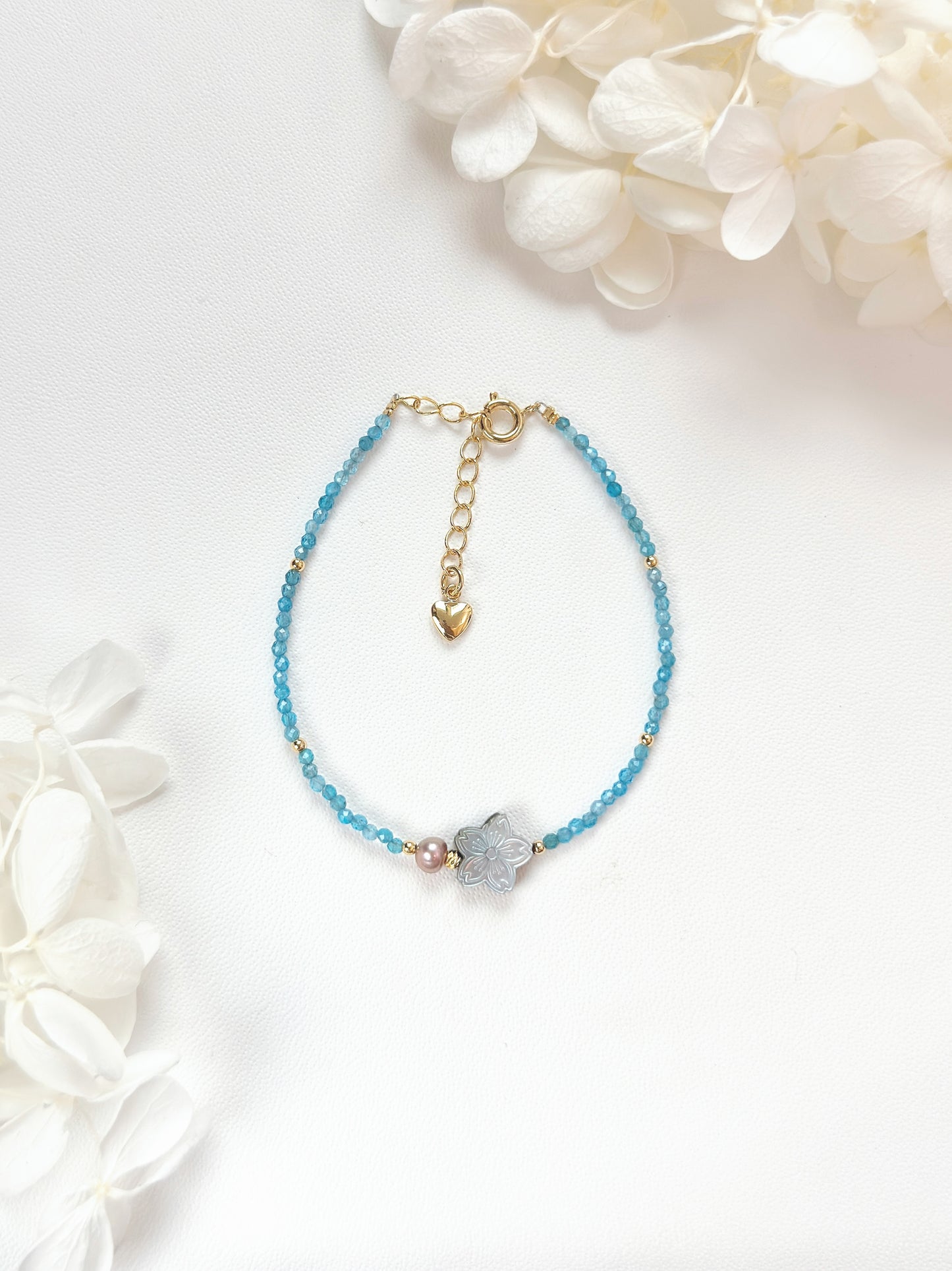 Blue Apatite & Freshwater Pearl Mop Design Bracelet 藍磷灰淡水珍珠櫻花黑蝶貝設計手鍊