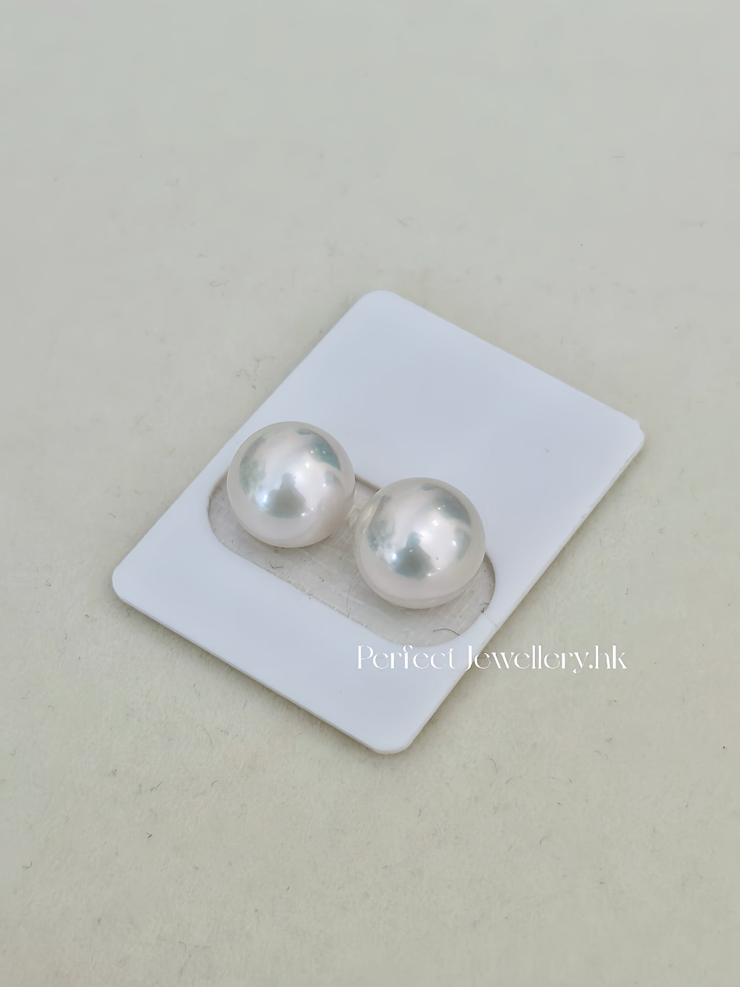 10.6mm Freshwater Pearl Pair | 10.6mm 頂級極光淡水珍珠對珠