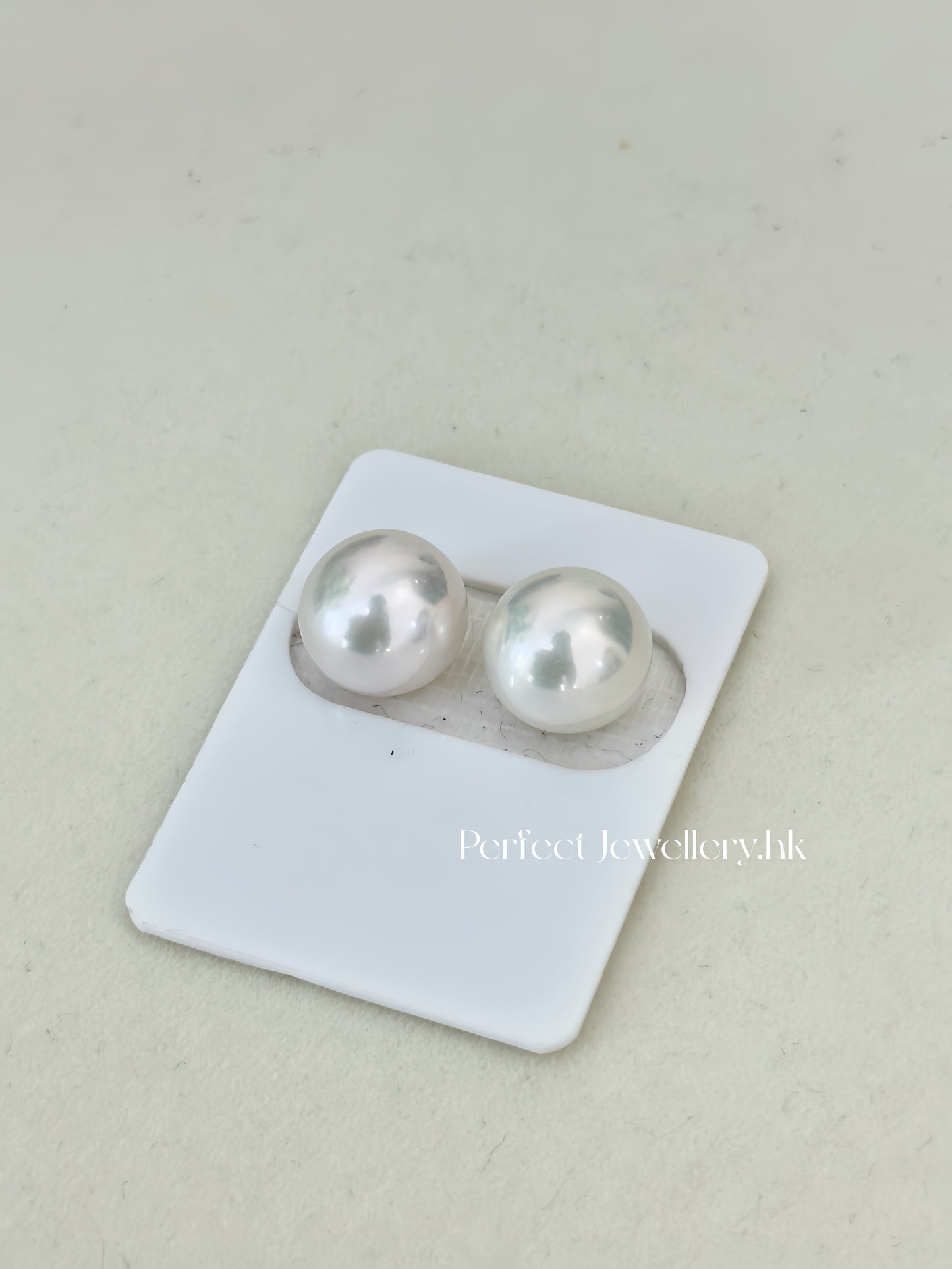 10.6mm Freshwater Pearl Pair | 10.6mm 頂級極光淡水珍珠對珠