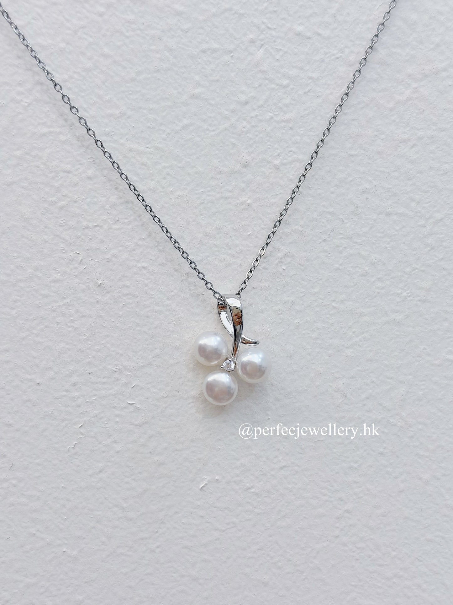 Freshwater Pearl Brass Necklace | 淡水珍珠葡萄🍇吊墜