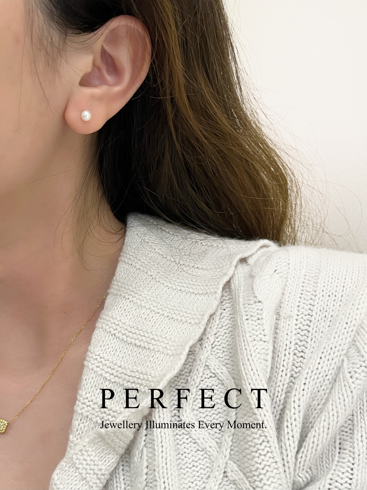 ✨4.5mm Aurora Freshwater Pearl Earring✨