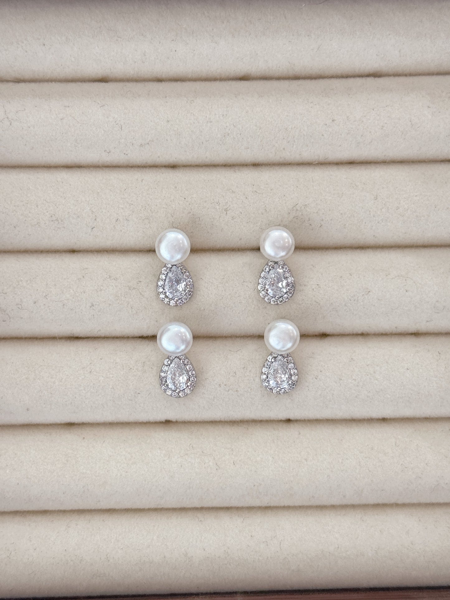 Freshwater Pearl Earring | 淡水珍珠水滴鋯石耳釘