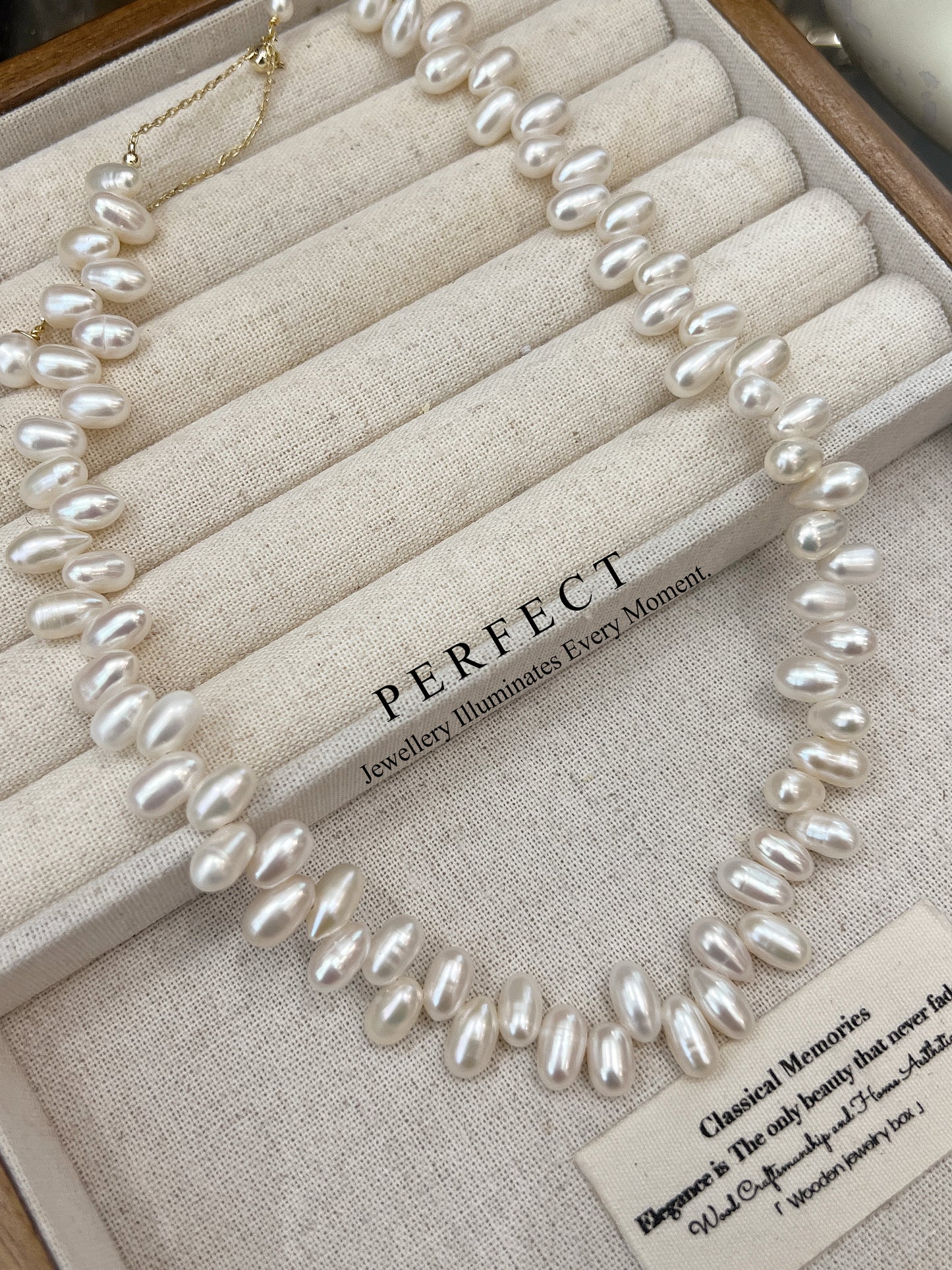 ✨🌸Dancing Freshwater Pearl Necklace|花瓣淡水珍珠項鍊✨