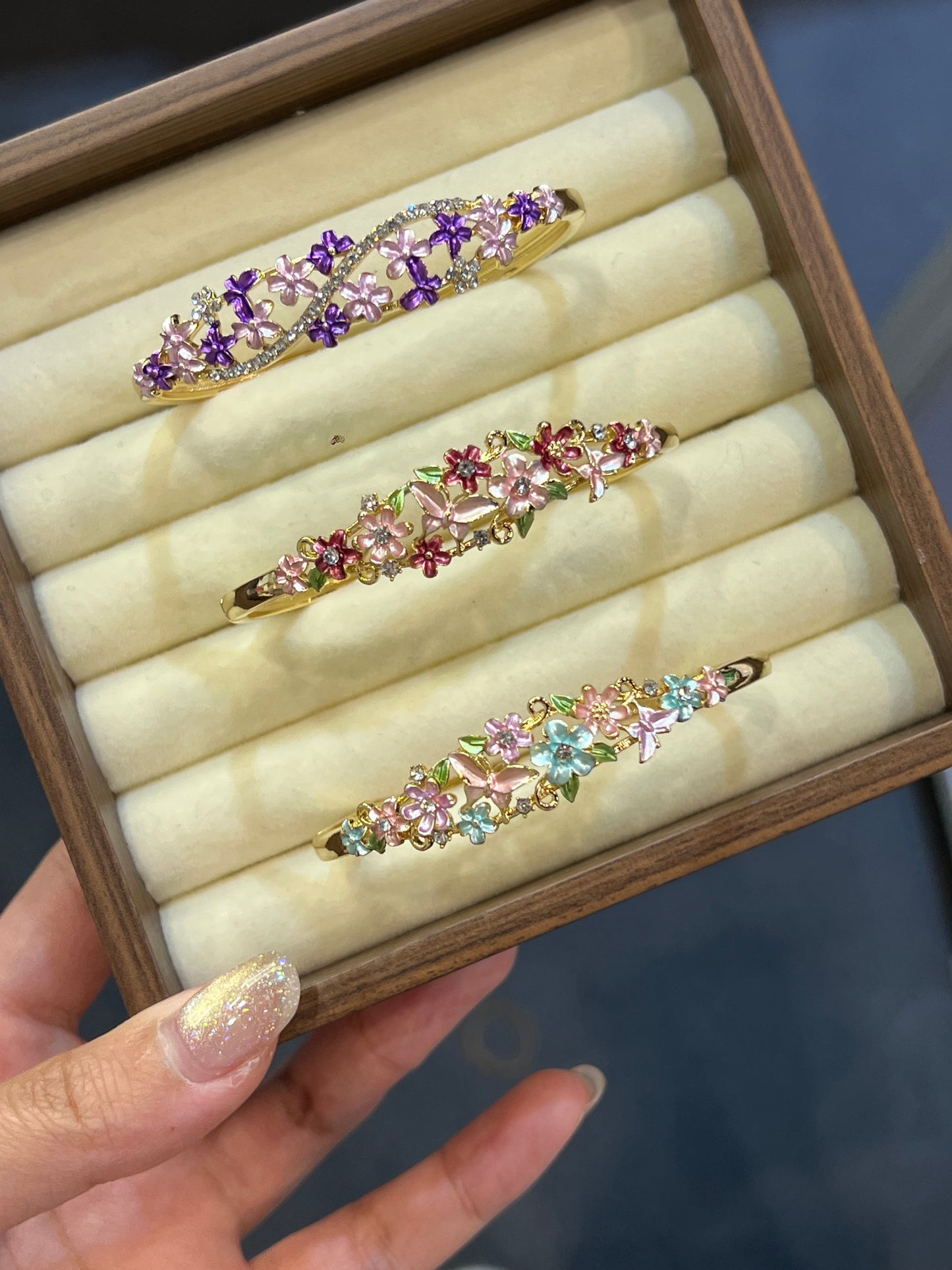Flower Brass Bangle | 花花手鐲