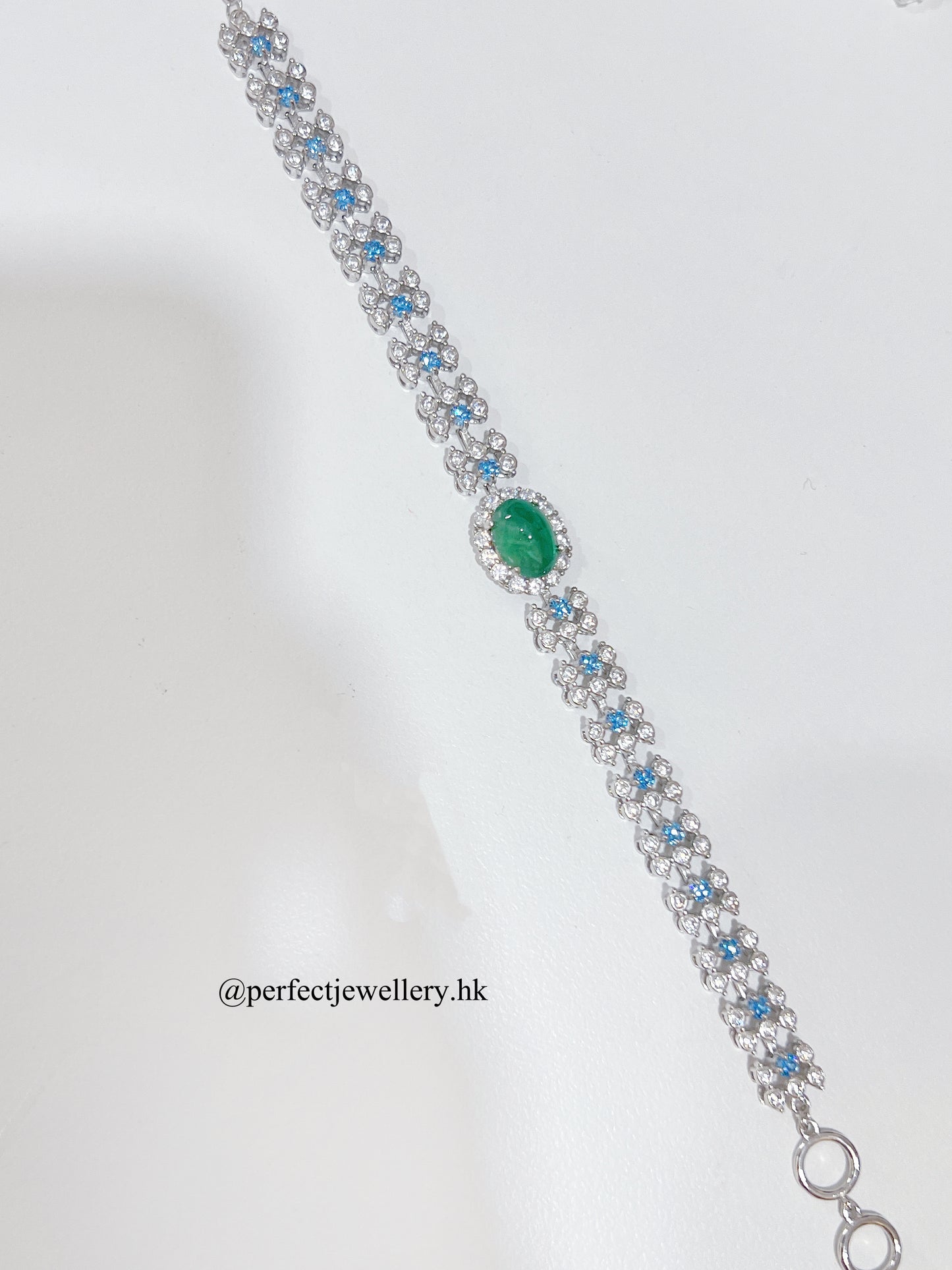 ✨Emerald Cabochon S925 Bracelet |祖母綠卜面手鏈✨