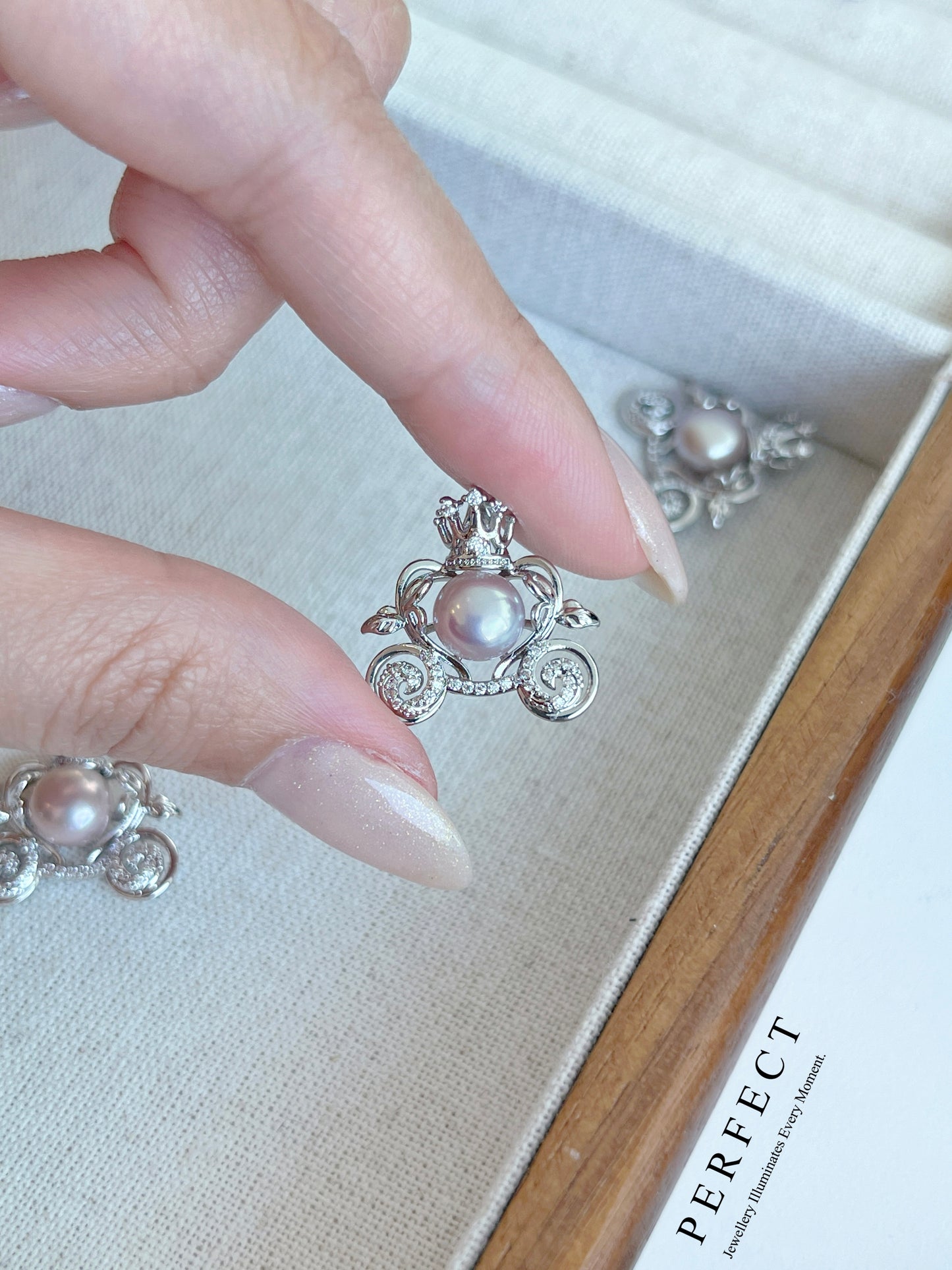 ✨🎃Pumpkin Carriage Freshwater Pearl Pendant|南瓜車珍珠吊墜✨👑