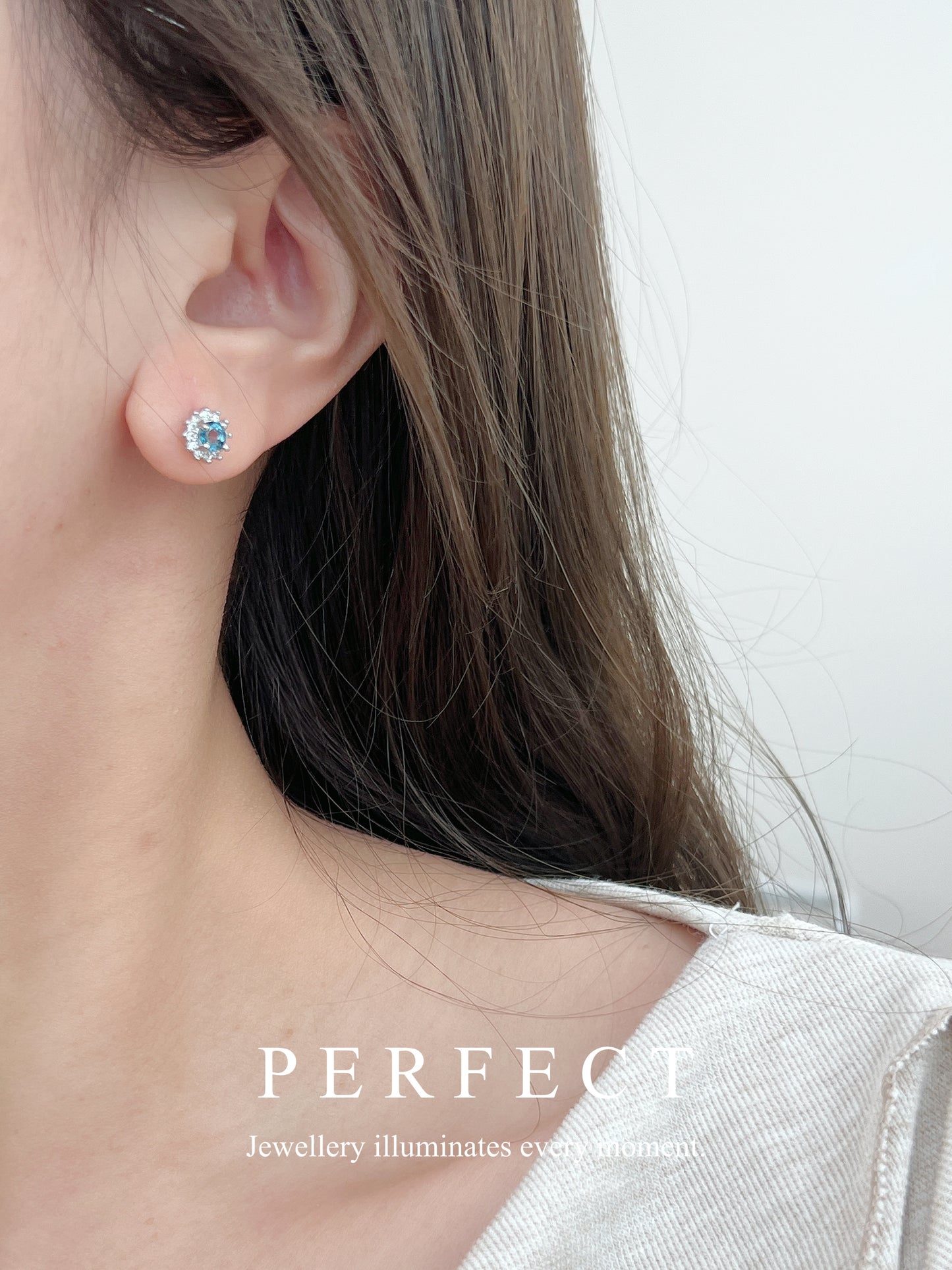 London Blue Topaz Earrings | 倫敦藍托帕戴妃圍鑲耳釘