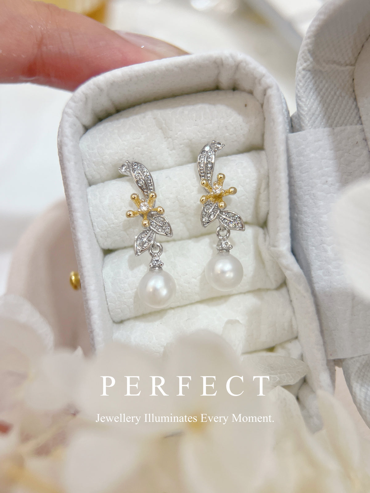 6mm Freshwater Pearl S925 Earrings | 淡水珍珠繁花耳釘