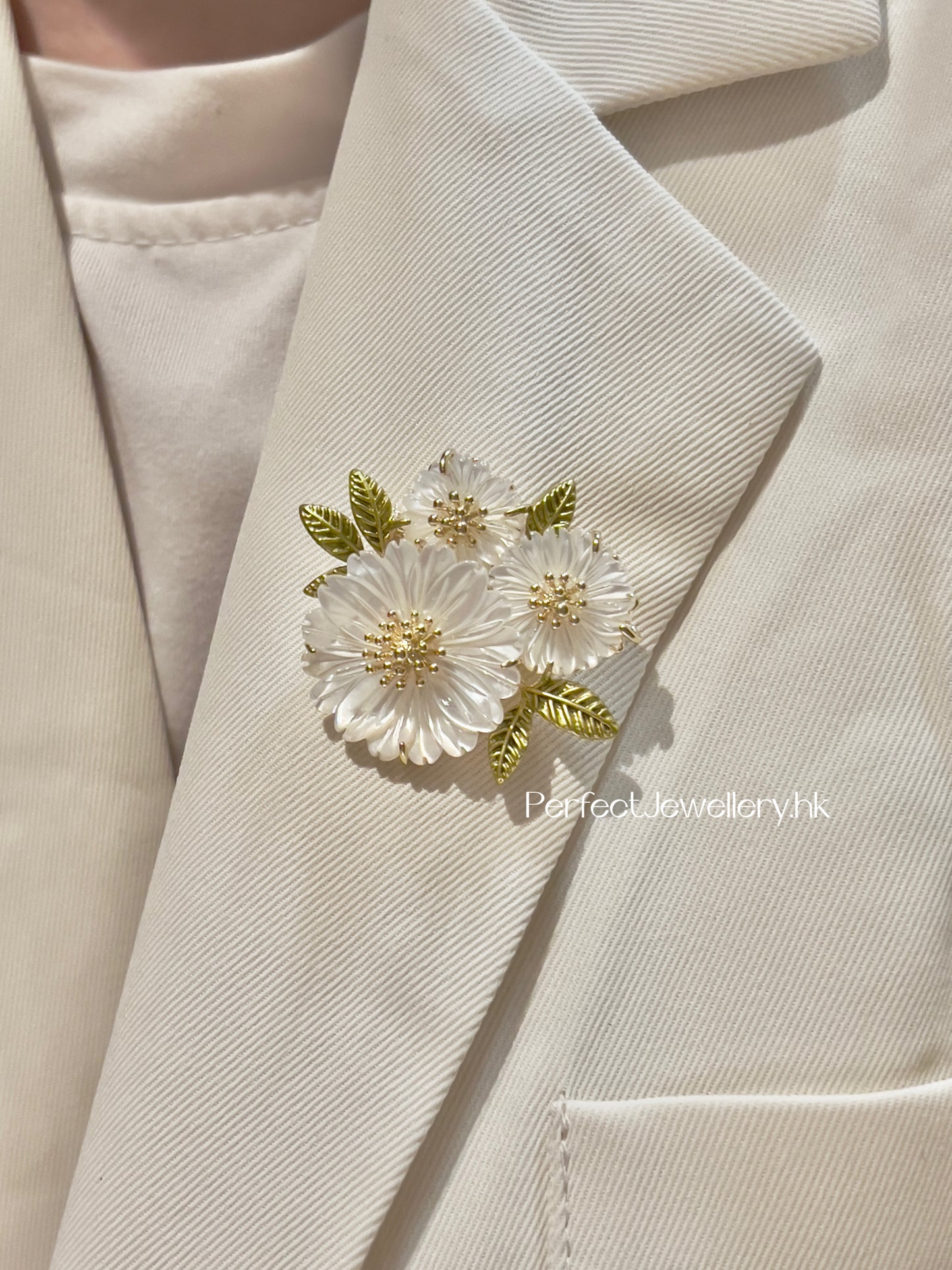 MOP Daisy Brooch