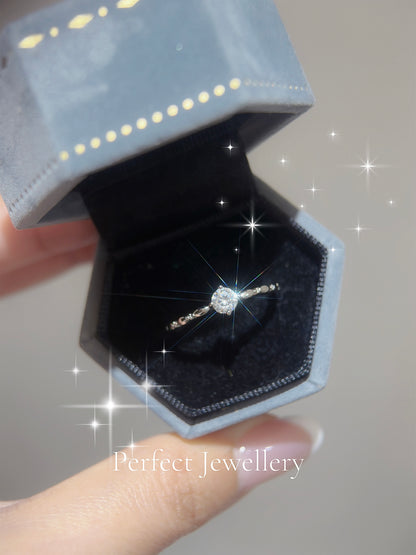0.4ct Moissante S925 Ring 💍 莫桑精緻緞帶S925戒指