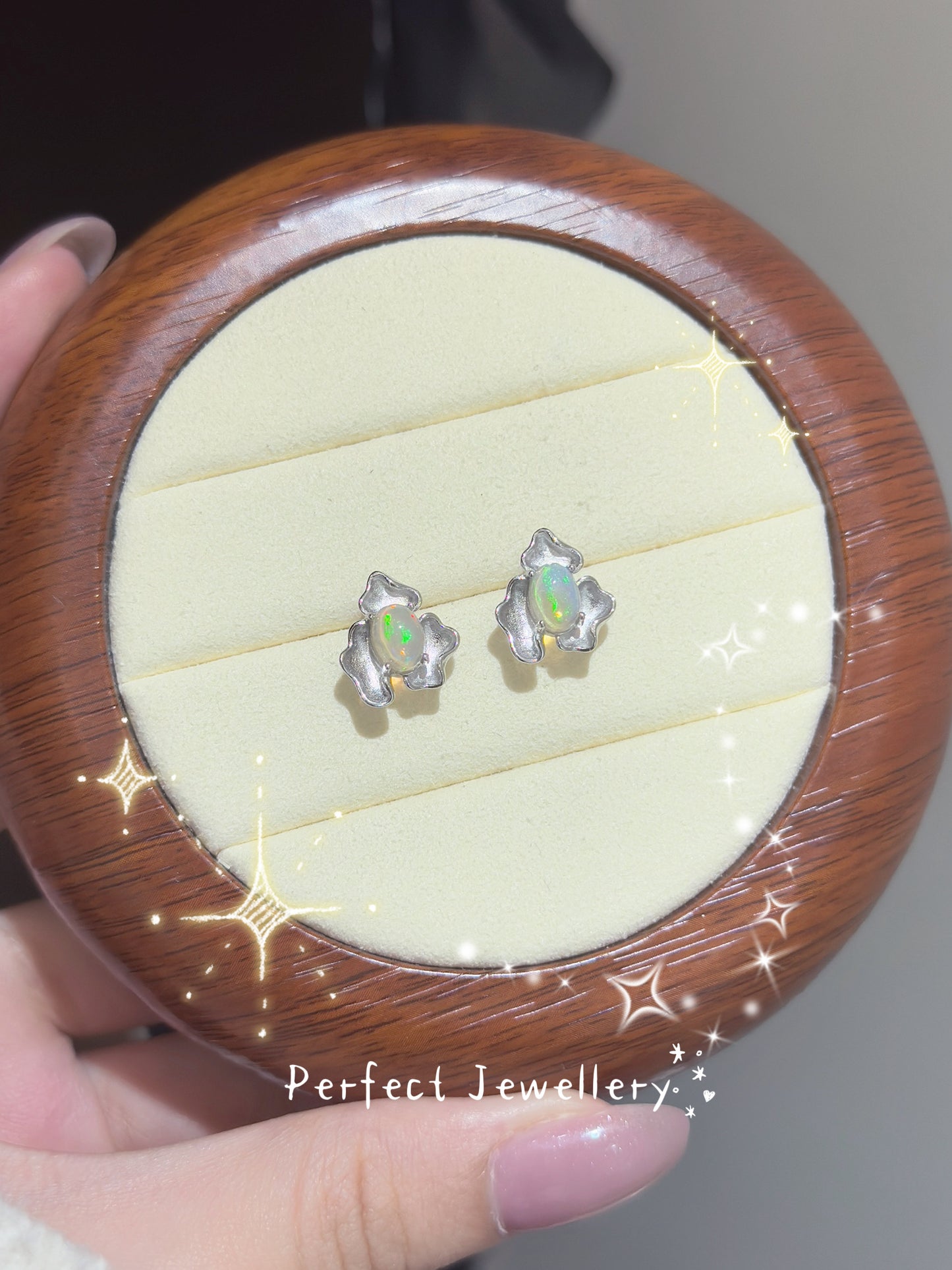 Opal 🫧S925 Earring | 白澳寶S925浪花🌊耳釘✨