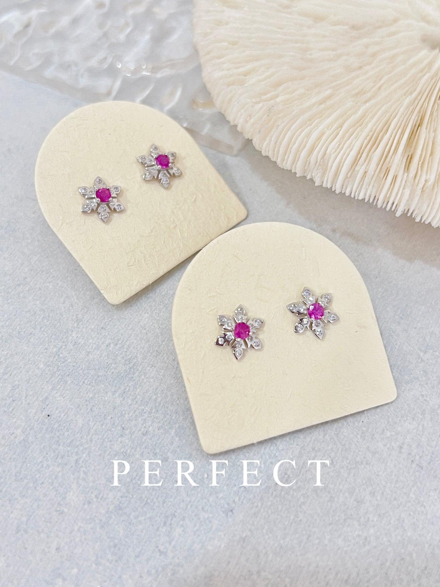 ✨Pinkish Ruby Snowflake Earrings| 紅寶石雪花耳釘