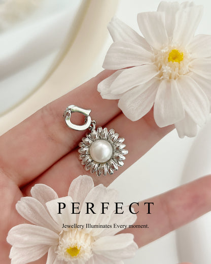 ✨Daisy Freshwater Pearl Pendant ｜淡水珍珠小雛菊🌼萬用扣吊墜✨