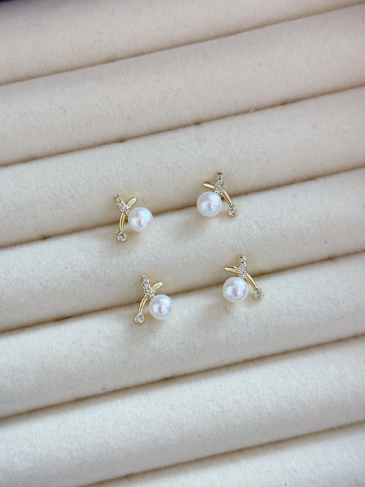 [Brass] Freshwater Pearl Earring |淡水珍珠交叉耳釘