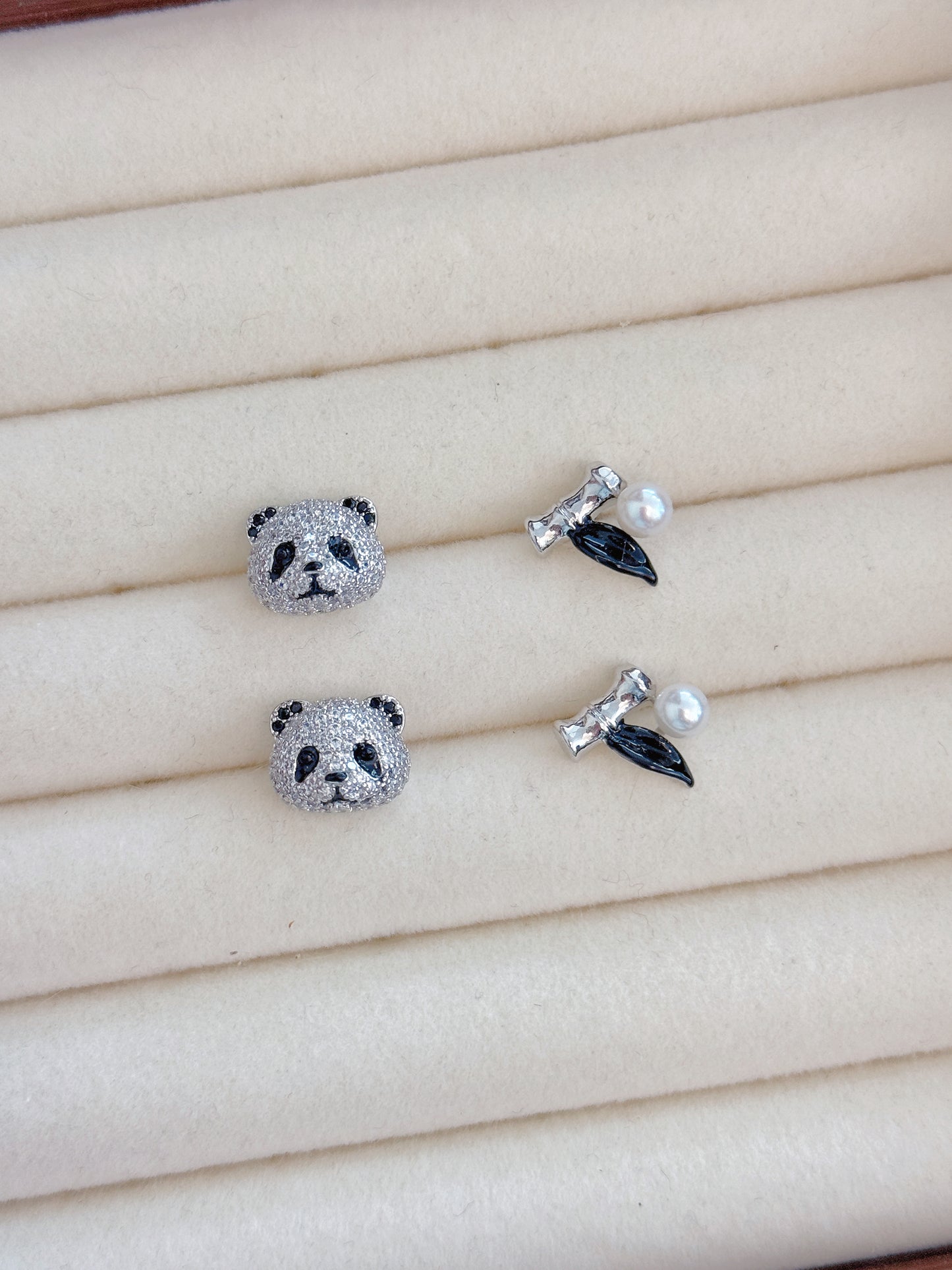 [Brass] Freshwater Pearl Earring | 淡水珍珠熊貓🐼AB耳釘
