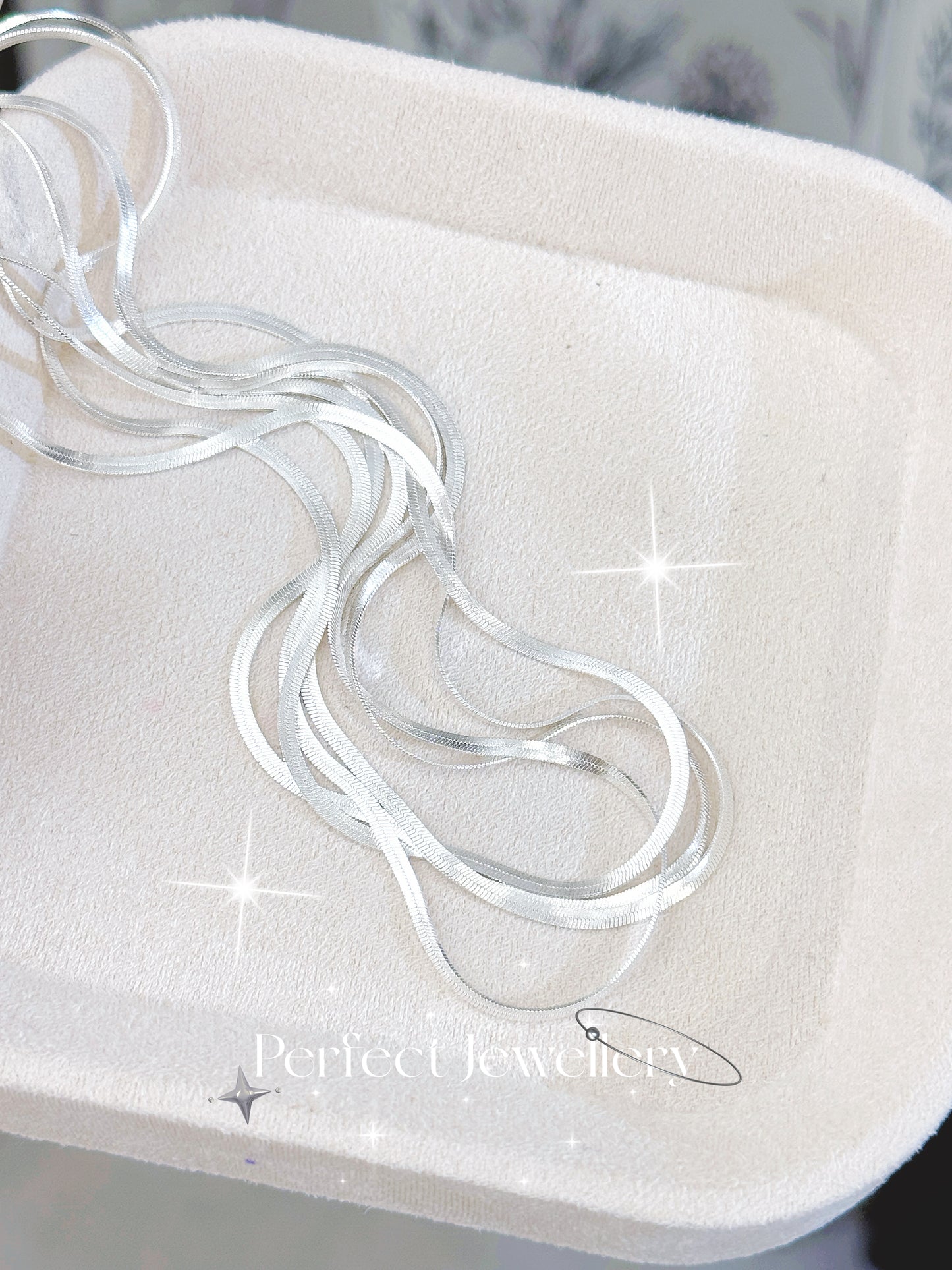Silver S925 Necklace | 銀白軟糯蛇骨S925項鍊