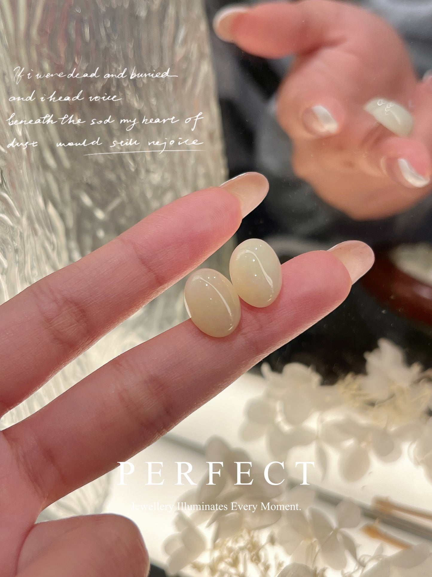 Hetian Jade S925 Earrings | 和田玉橢圓耳釘