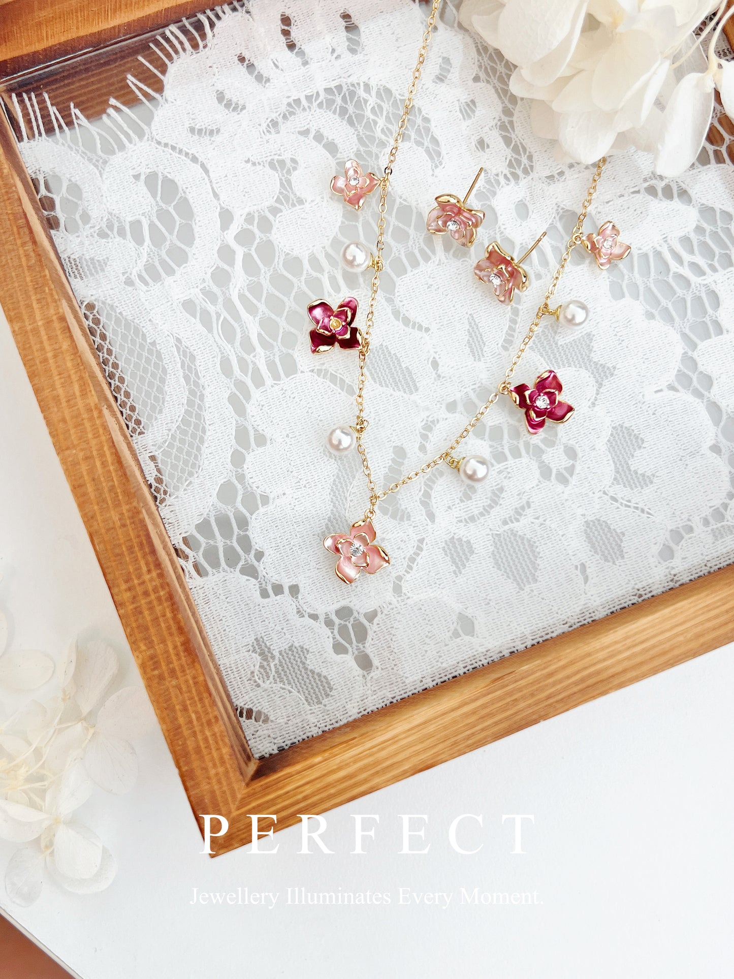 Blossom Brass Necklace & Earrings Set | 繁花系列套裝