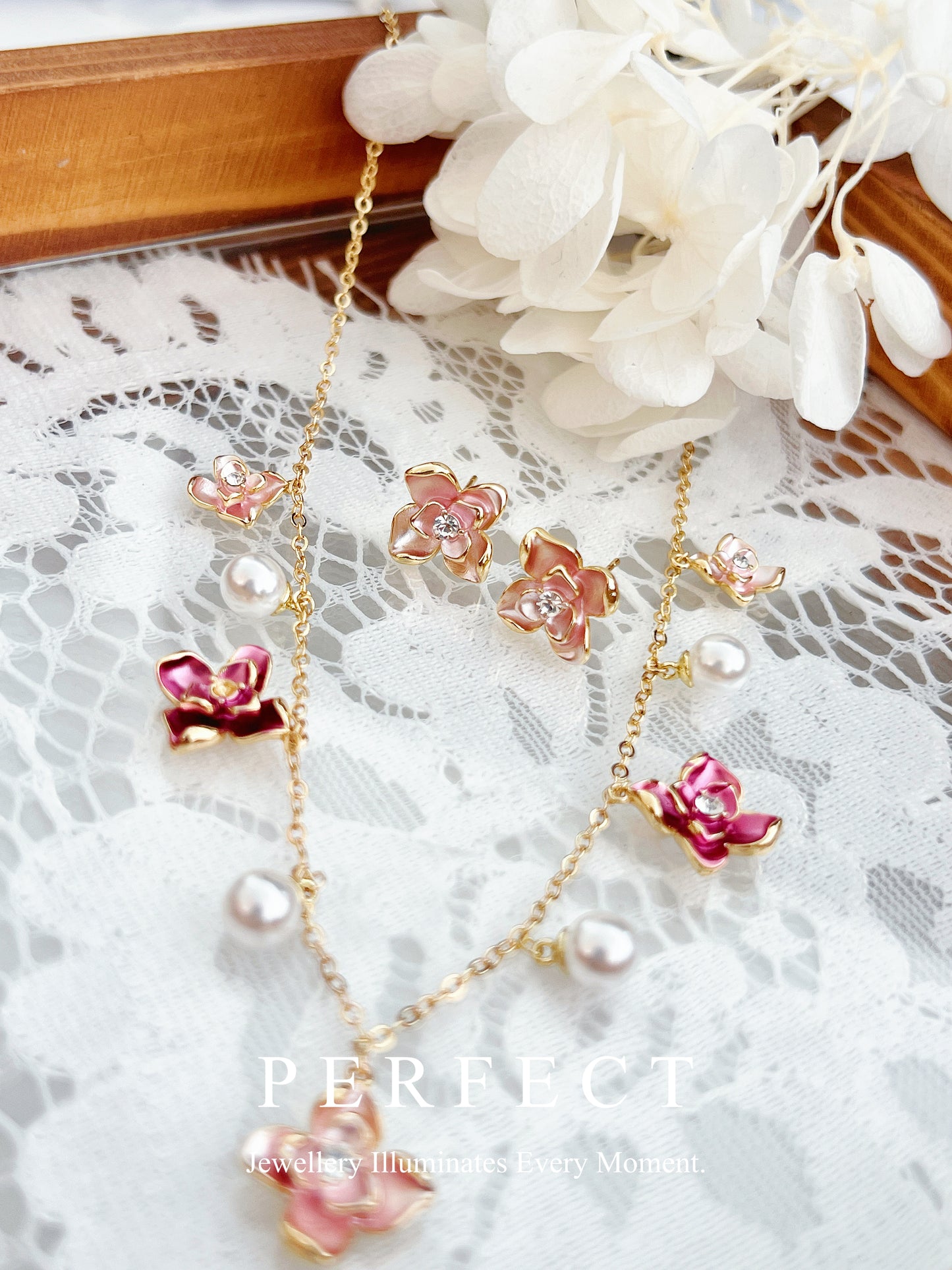 Blossom Brass Necklace & Earrings Set | 繁花系列套裝