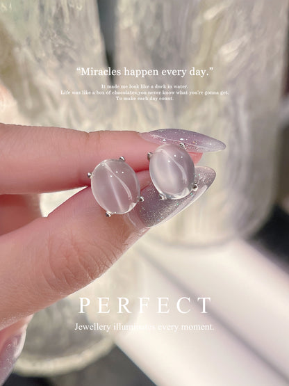 ✨🐈‍⬛Cat's Eye Moonstone S925 Earrings ｜ 貓眼白月光橢圓耳釘✨🤍