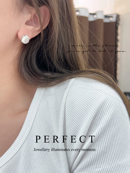 ✨🐈‍⬛Cat's Eye Moonstone S925 Earrings ｜ 貓眼白月光橢圓耳釘✨🤍