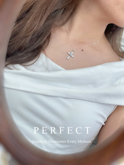 Sky Blue Topaz Cross S925 Pendant | 天空藍托帕石十字架吊墜✨