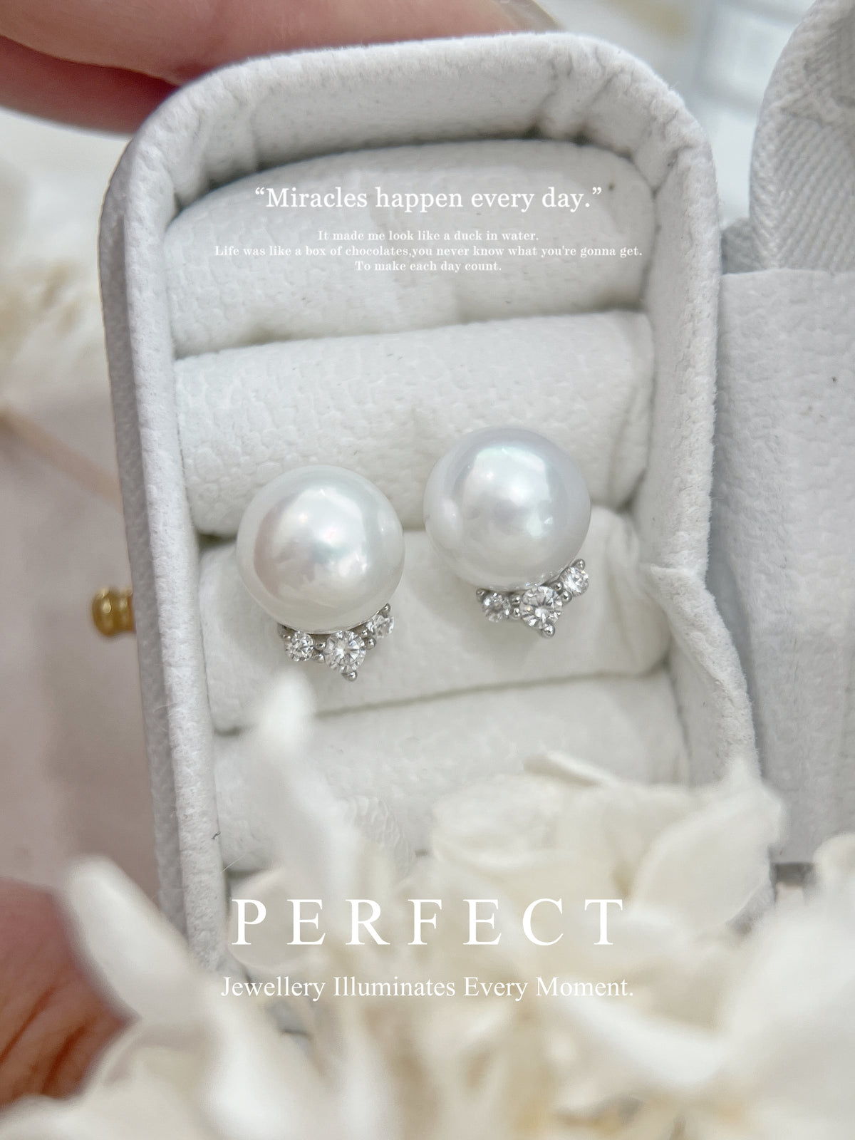 9.5-10mm Freshwater Pearl S925 Earrings | 淡水珍珠睫毛款耳釘