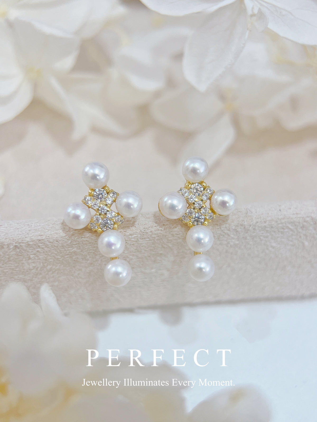 3.5-4 mm Freshwater Pearl S925 Cross Earrings | 淡水珍珠十字架耳釘