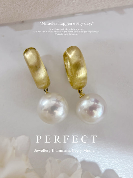 11.4mm Freshwater Pearl Ear Hoop | 淡水珍珠磨沙耳環
