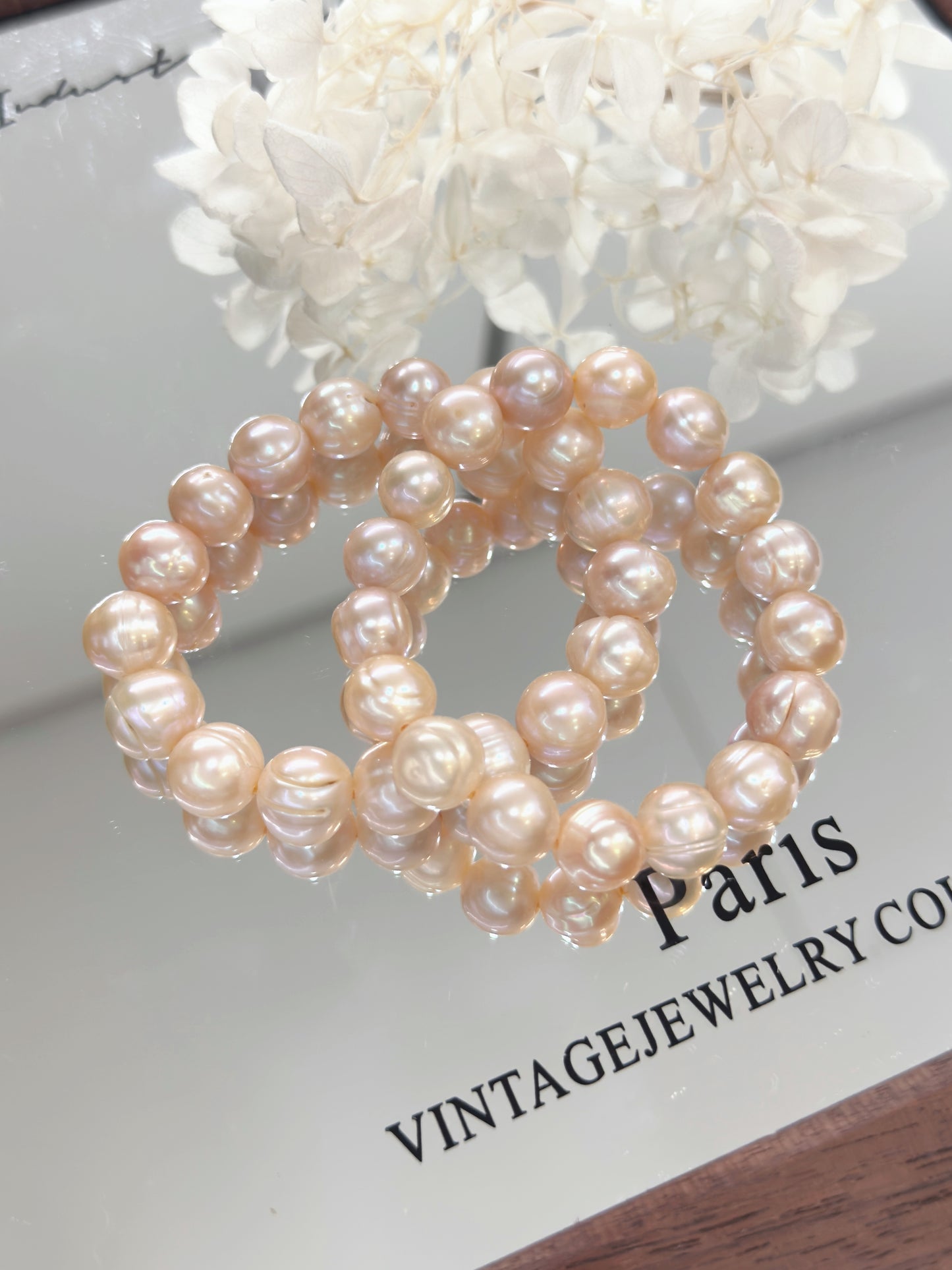 10.5-11mm Freshwater Pearl Bracelet | 淡水珍珠大螺紋粉橙色手串