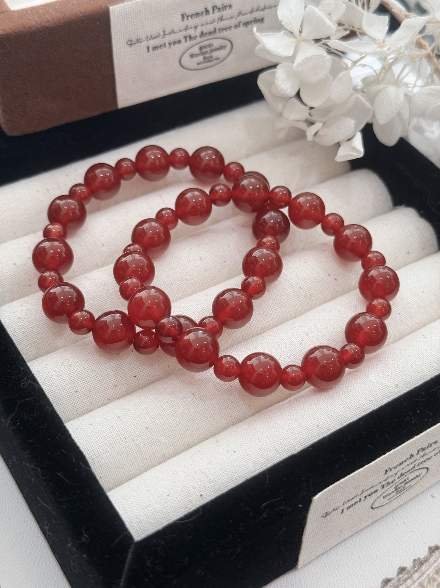 Ageta Bracelet | 瑪瑙滿天星手串