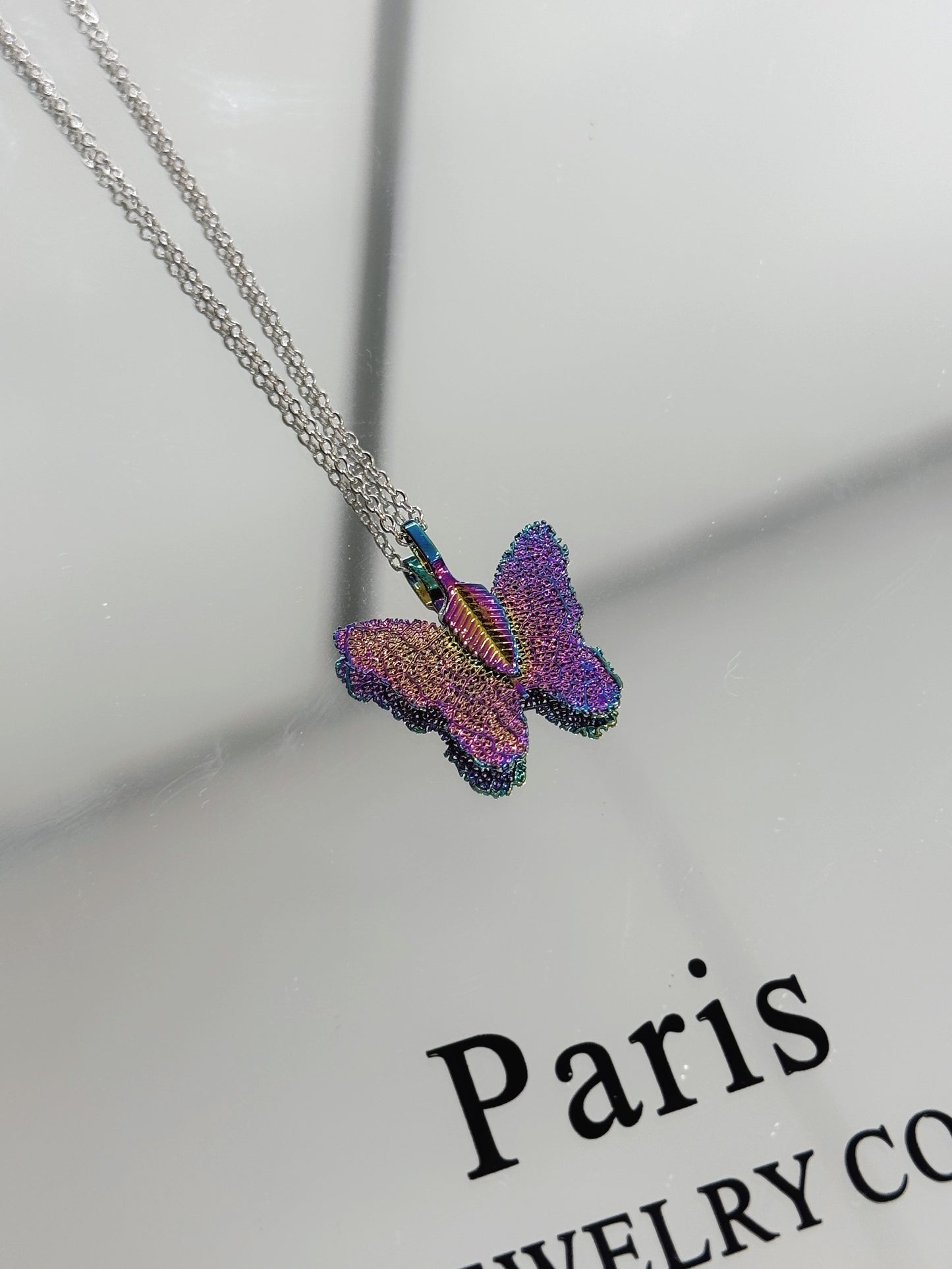 Natural Leaf Necklace | 金剛葉彩電鍍蝴蝶項鏈