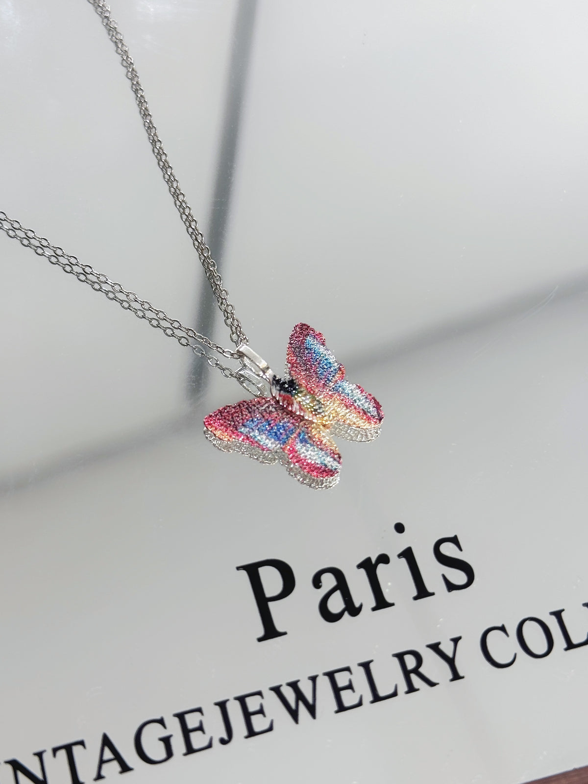 Natural Leaf Necklace | 金剛葉彩電鍍蝴蝶項鏈