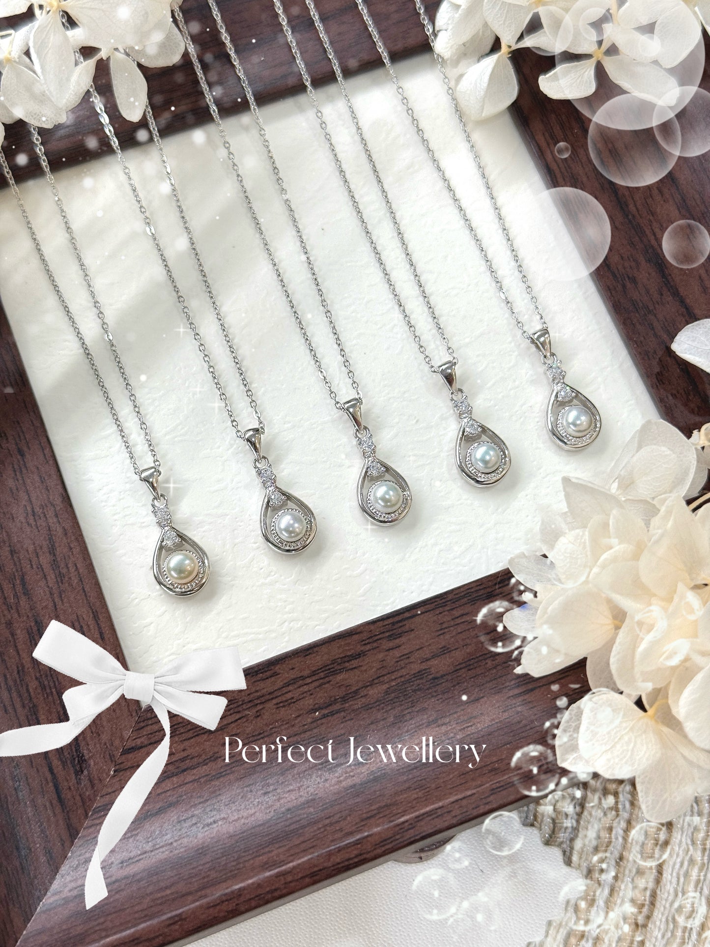 Freshwater Pearl Brass Necklace | 小淚滴淡水珍珠項鏈